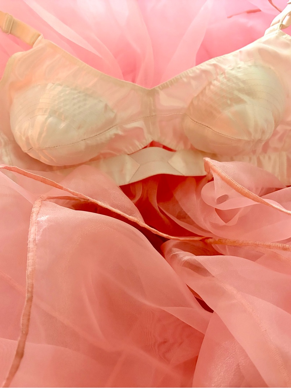 Calling All Vintage Girlies! Custom designed Marilyn/Madonna bra and girdle - Picture 11 of 11